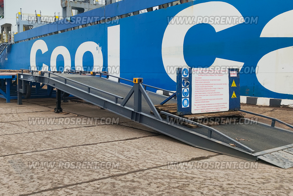 Специальный сдвоенный погрузо-разгрузочный модуль для нужд морского порта Санкт-Петербурга