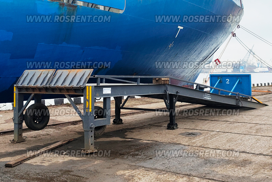 Специальный сдвоенный погрузо-разгрузочный модуль для нужд морского порта Санкт-Петербурга